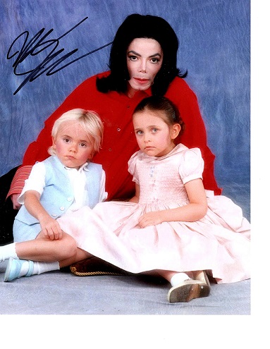 PRINCE JACKSON AUTOGRAPHED 8X10 FAMILY PHOTO 